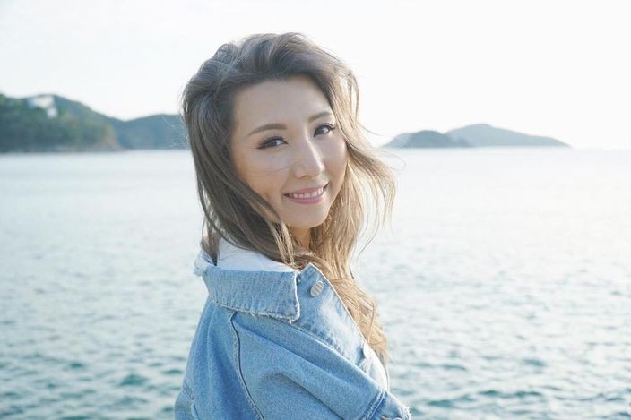 譚嘉儀闊面消失五官變精緻!一文睇清進化史,撞樣61歲陳秀珠
