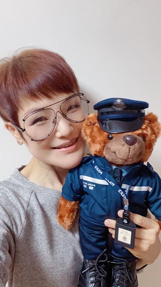 【禁堂食】馬蹄露嘲「香港人突然矜貴」為反而反,在街邊食飯盒有咩問題