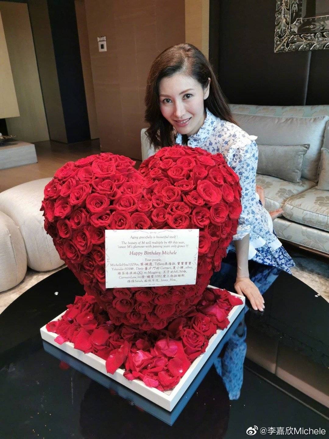 50歲李嘉欣素顏空氣瀏海照顯老