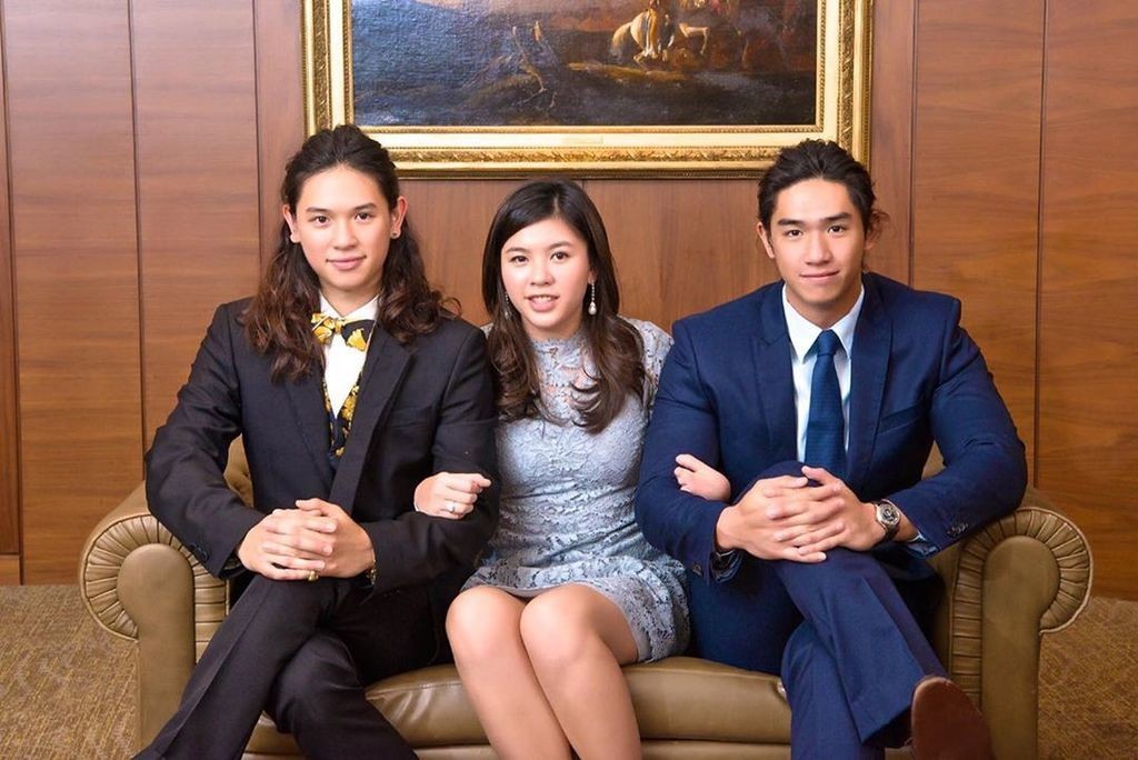 前港姐吳婉芳8層二萬尺豪宅曝光!獨立屋擁私人泳池曾奪設計獎 二子胡智同於豪宅健身
