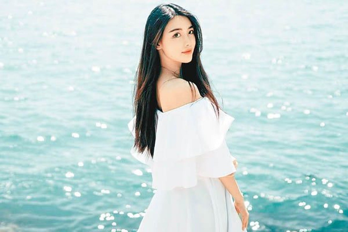 何猷啟Alice, 何猷啟女友, 何猷啟新歡. 何猷啟齊嬌, 何猷啟離婚
