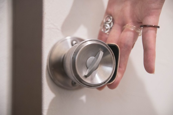 日本STORIO防疫木戒指neuRing 撳?神器