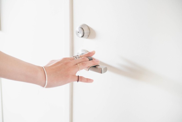 日本STORIO防疫木戒指neuRing 撳?神器