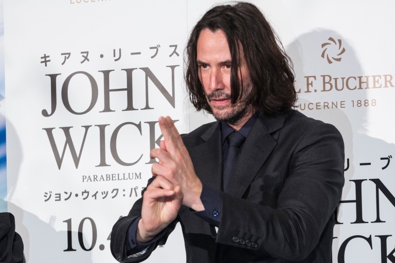 奇洛李維斯做「漫畫家」今年出版首本漫畫《BRZRKR》主角似John Wick