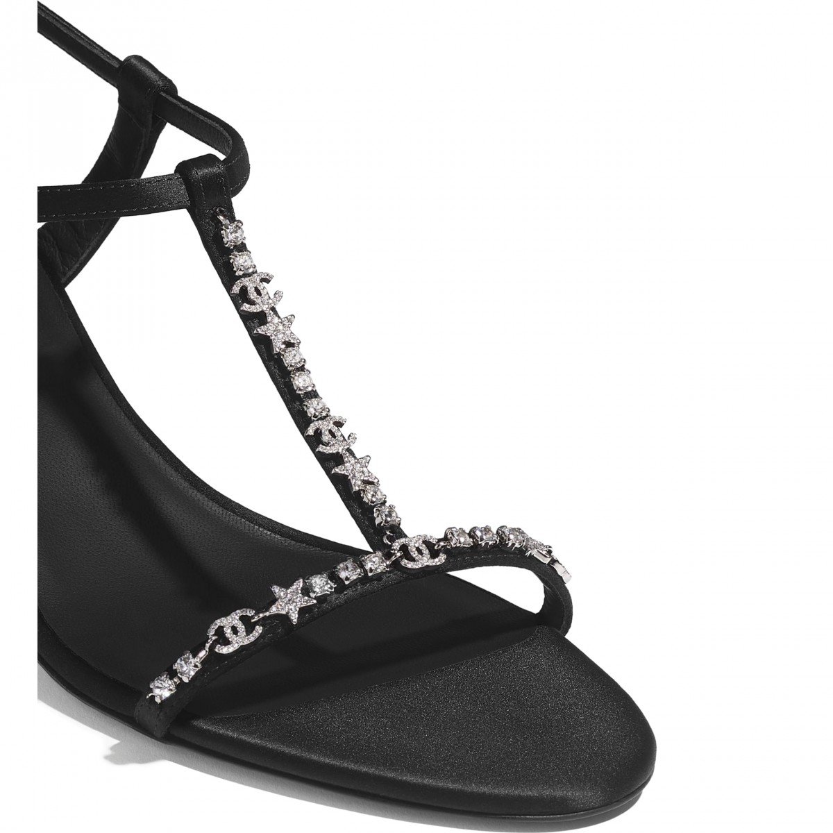 2020必買名牌涼鞋!CHANEL、Dior、Gucci涼鞋款式+價錢