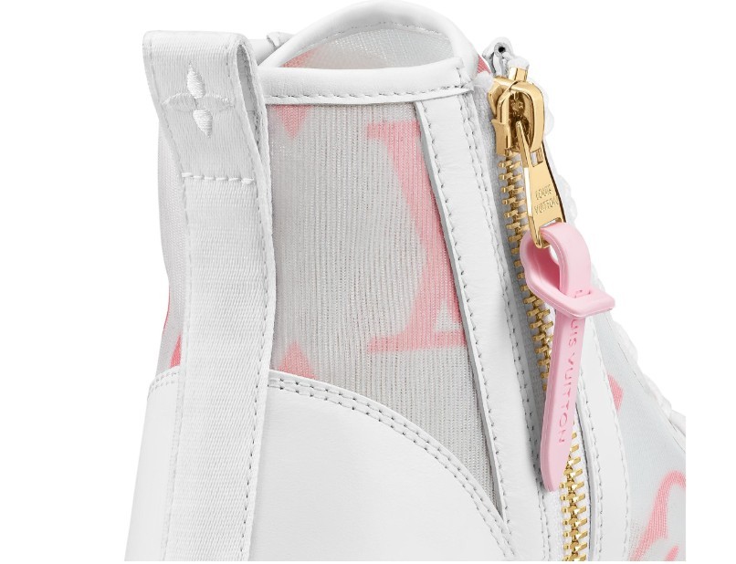 【LV鞋2020】印花Monogram漸層小白鞋!櫻花粉、霧灰藍色超夢幻,鞋舌、鞋底綴玫瑰金奢華logo