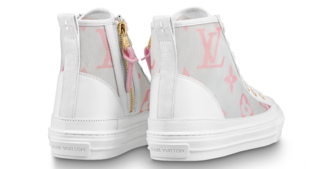 【LV鞋2020】印花Monogram漸層小白鞋!櫻花粉、霧灰藍色超夢幻,鞋舌、鞋底綴玫瑰金奢華logo