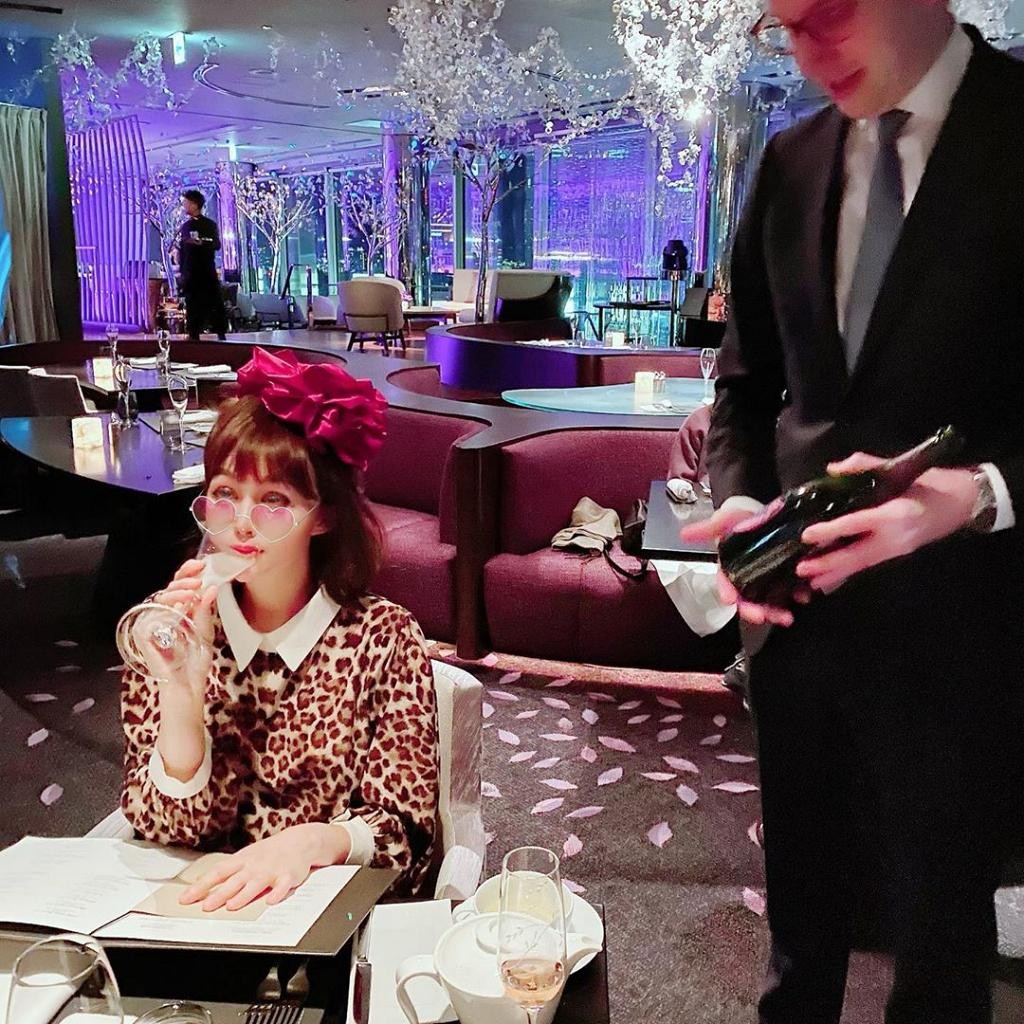 半島千金, 富二代, 半島酒店千金Julia Colfer, 富二代生活