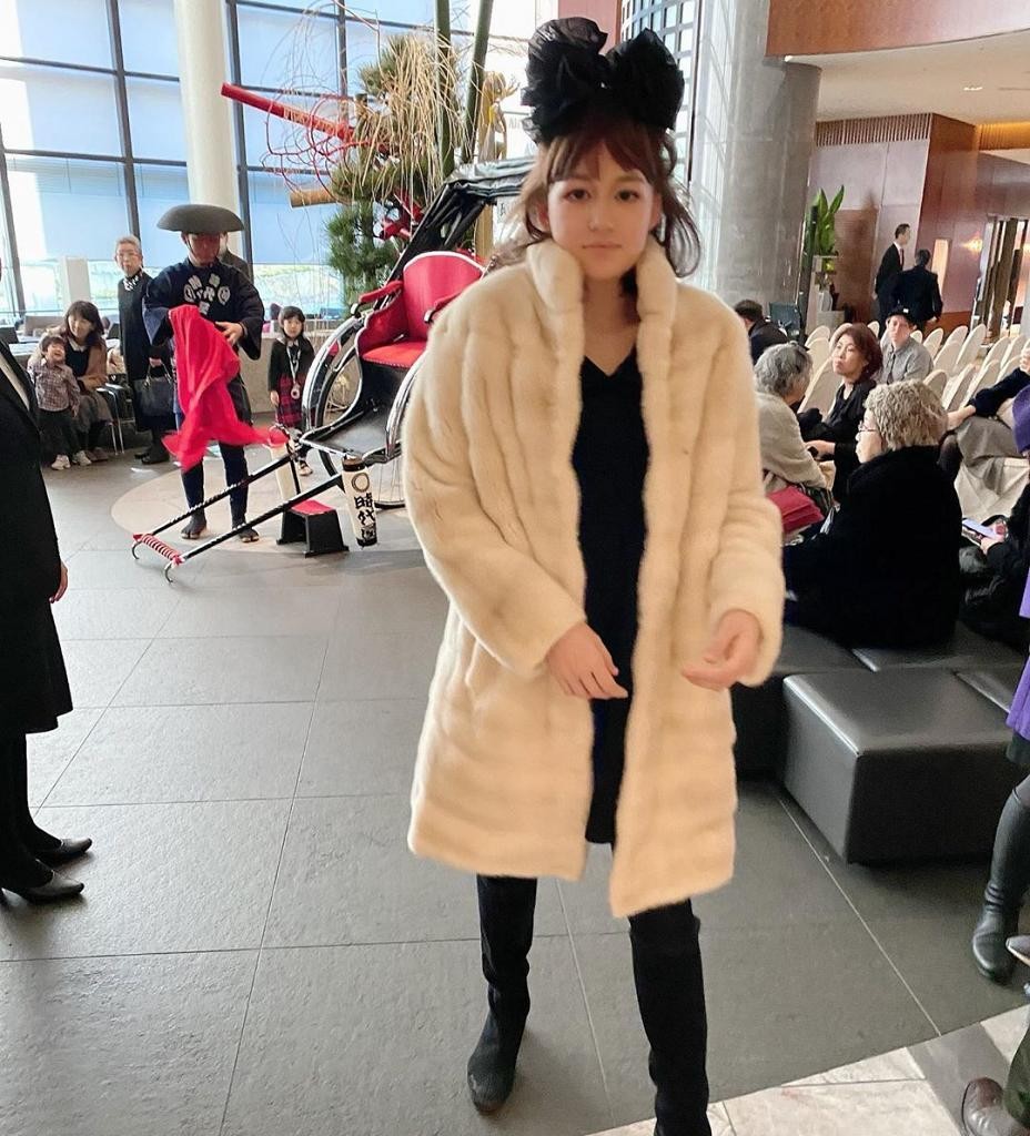 半島千金, 富二代, 半島酒店千金Julia Colfer, 富二代生活