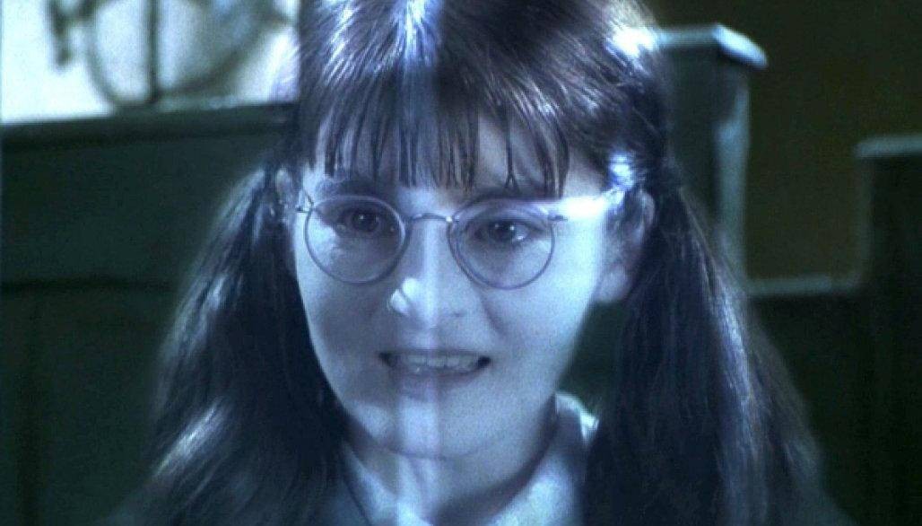 大家仍記得在2002 年《哈利波特─消失的密室》第一次在電影中出現14歲愛哭鬼「麥朵」的角色嗎？