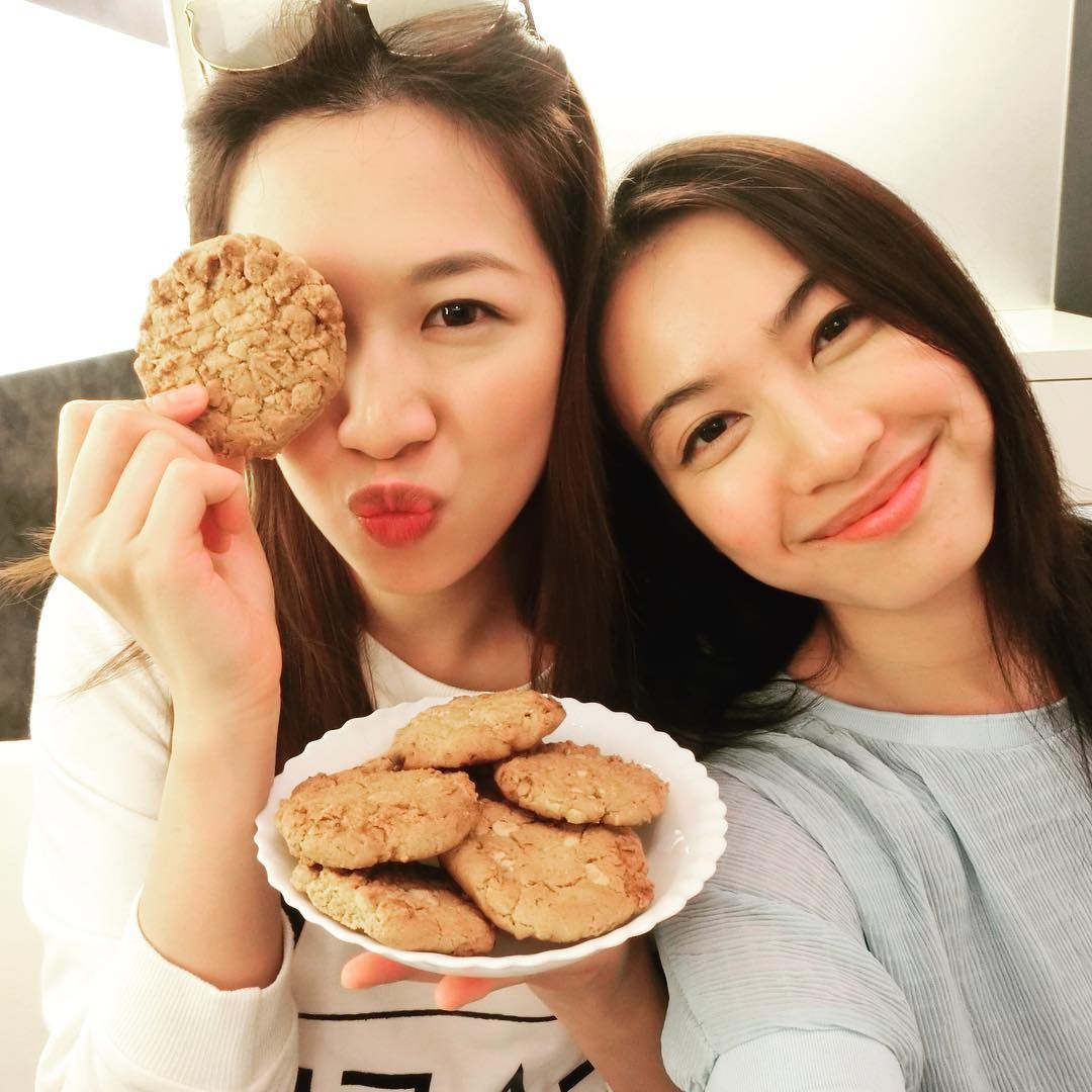 因與他認識太久了,當有事想找他幫忙時,也會毫不客氣的直接提出請求,但是找別人幫忙時,總會左想右想,總覺得是欠了別人一個人情