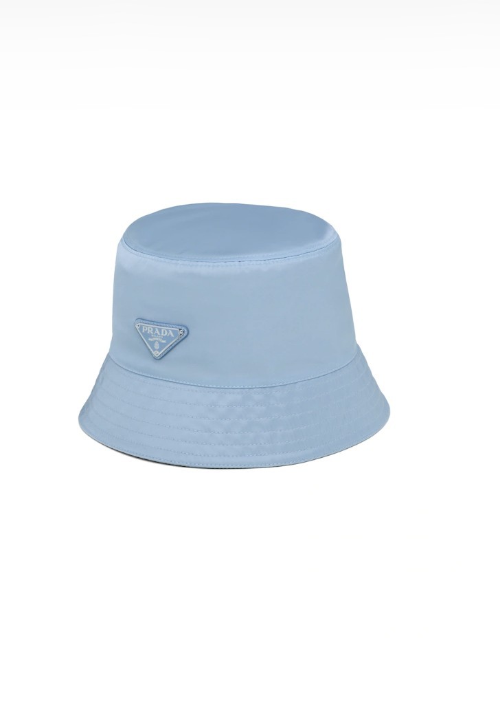 Prada 2020 Top5必備粉嫩新品!翡翠綠腋下包、星空藍銀包全新夢幻配色