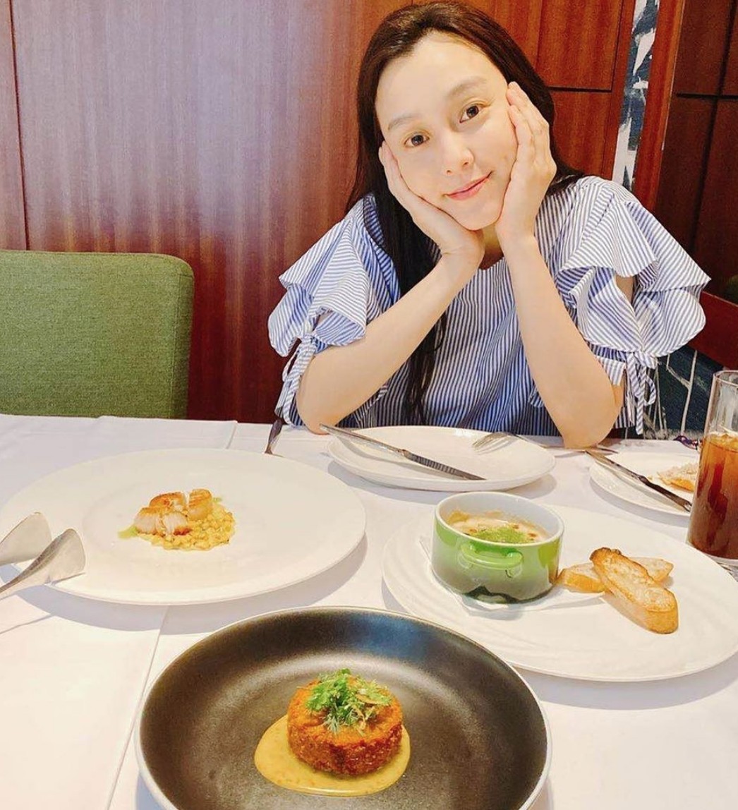 范瑋琪「唱歌不能讓你一身名牌」言論惹爭議,網民:「你現在的優越生活從何而來?」