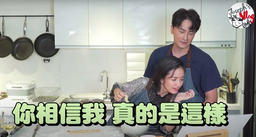 面對林依晨,鄭元暢還是會當了一個大哥哥的角色領導她,跟劇中直樹學長一樣教訓湘琴一樣!而湘琴則會一臉傻笑~