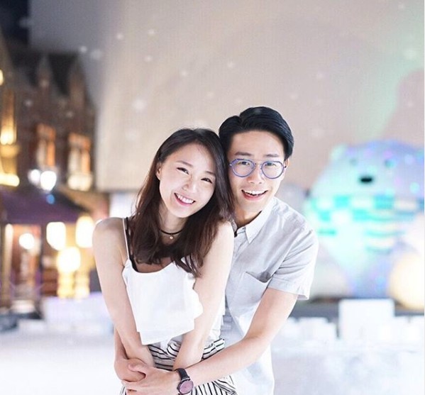 陸浩明願付10萬助女友出國完夢,相戀8年依然如膠似漆,將她寵成公主