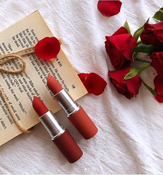 5支浪漫粉管唇膏集合!全新YSL玫瑰金管、Lancome裸粉外殼