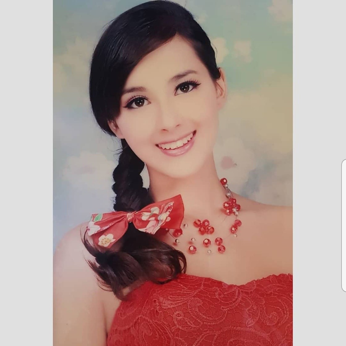 不少網民都滿意昨晚的賽果,更形容謝嘉怡為近年「最靚港姐」,直言「很久未有見到如此高質素的佳麗」。