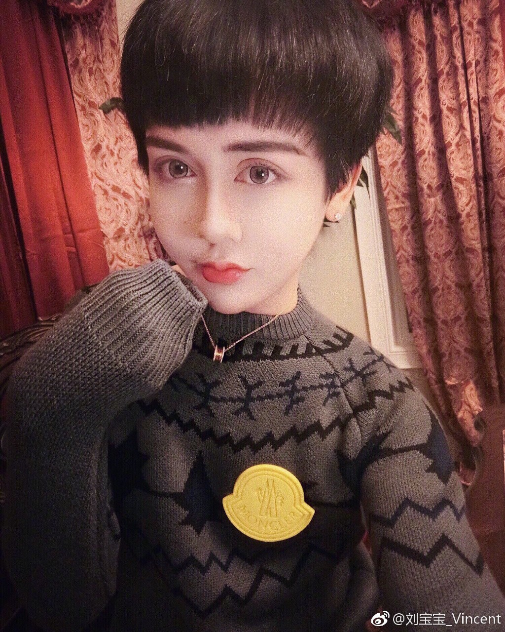 內地「蛇精男」劉梓晨消失3個月自爆全臉毀容!崩潰發文:不知道如何面對我的臉和生活!