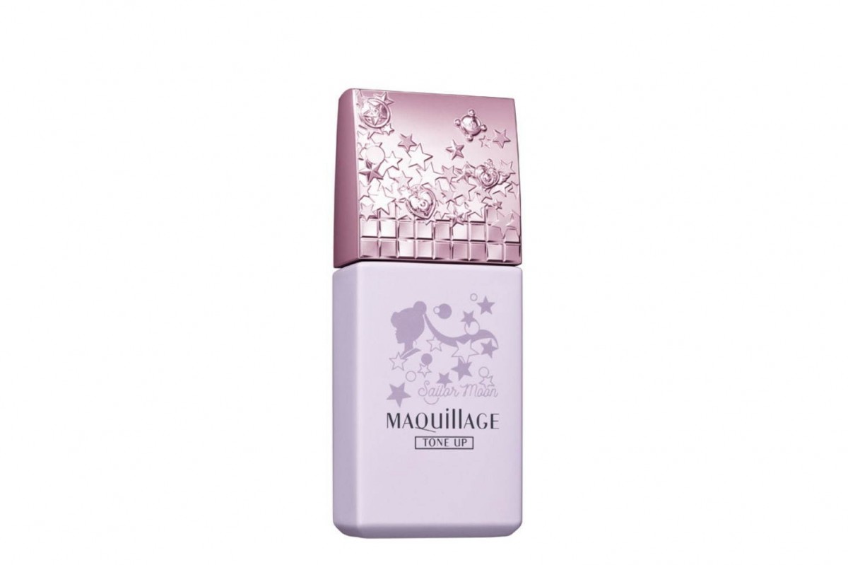日本MAQuillAGE推美少女戰士粉餅/妝前乳,雲集歷代變身器
