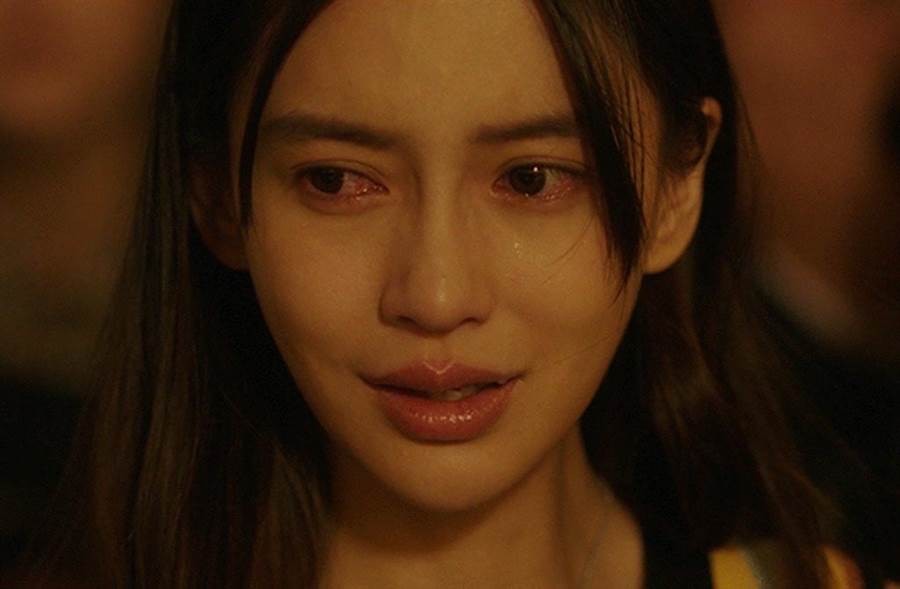 Angelababy新劇邊笑邊哭登熱搜,網民:「真的別演了!哪個正經演員不會哭戲?」