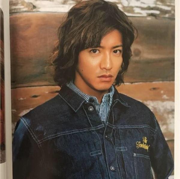 日本男神木村拓哉自出道以來,憑著超俊朗的外表爆紅風靡全亞洲
