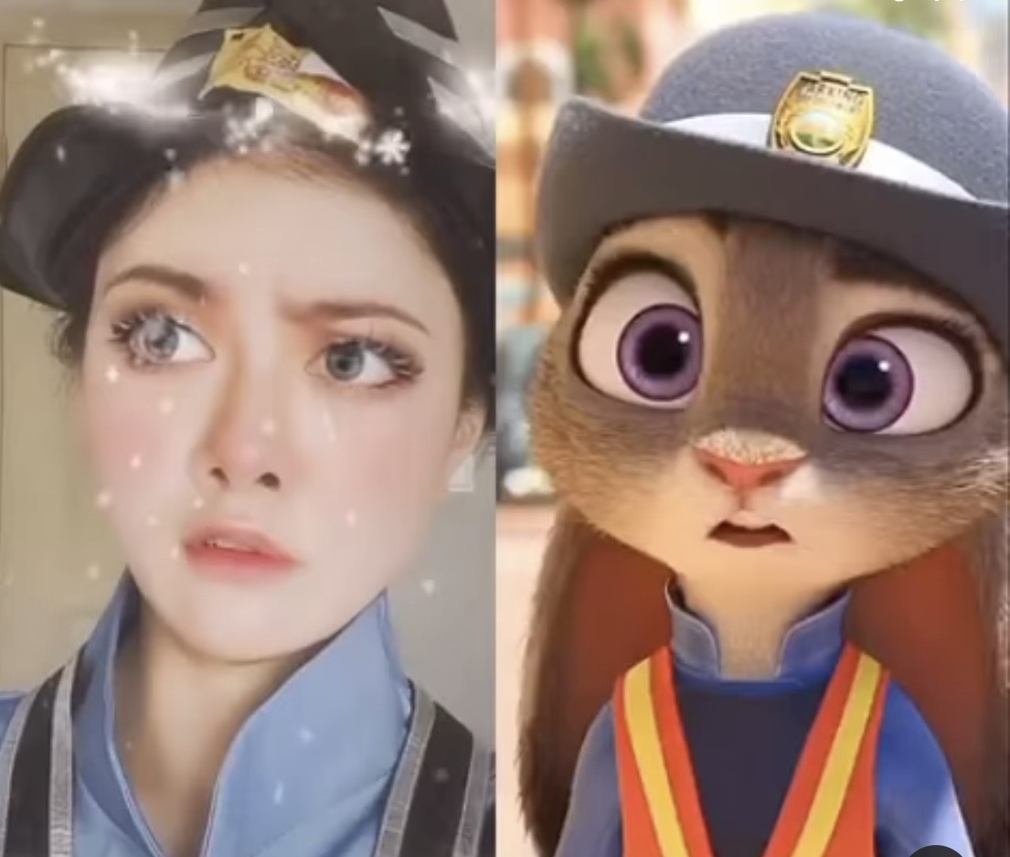 想不到原來扮公主也可以爆紅成名！全因她們扮得十分相似，撇除妝容之外，就連動作神情也非常入型入格！