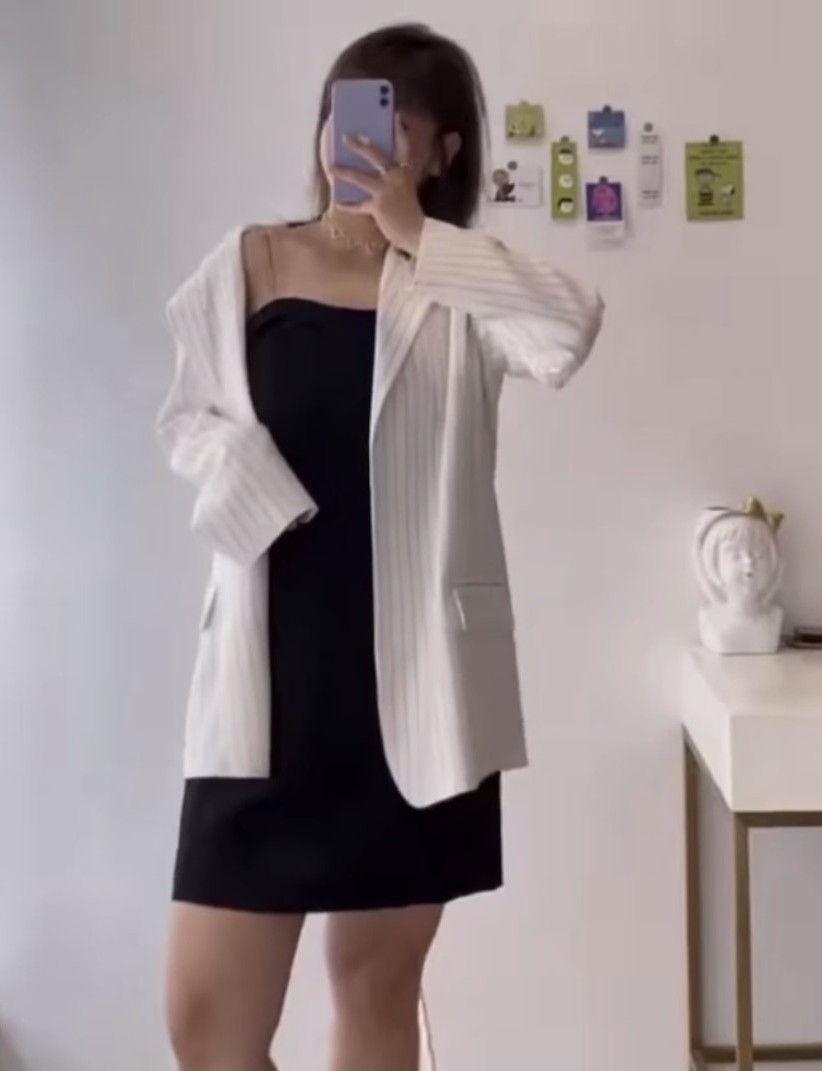 除了直條西裝可以顯高之外,加上皮帶也可以顯腰線。Oversize的衣服也可以露腿,因為上闊下窄的造型會顯瘦~完美隱藏肥肉!