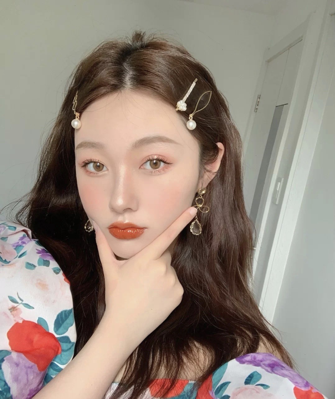 2020防水化妝品推介!防水眼線/眉筆/粉底/定妝噴霧/8款清新妝容示範