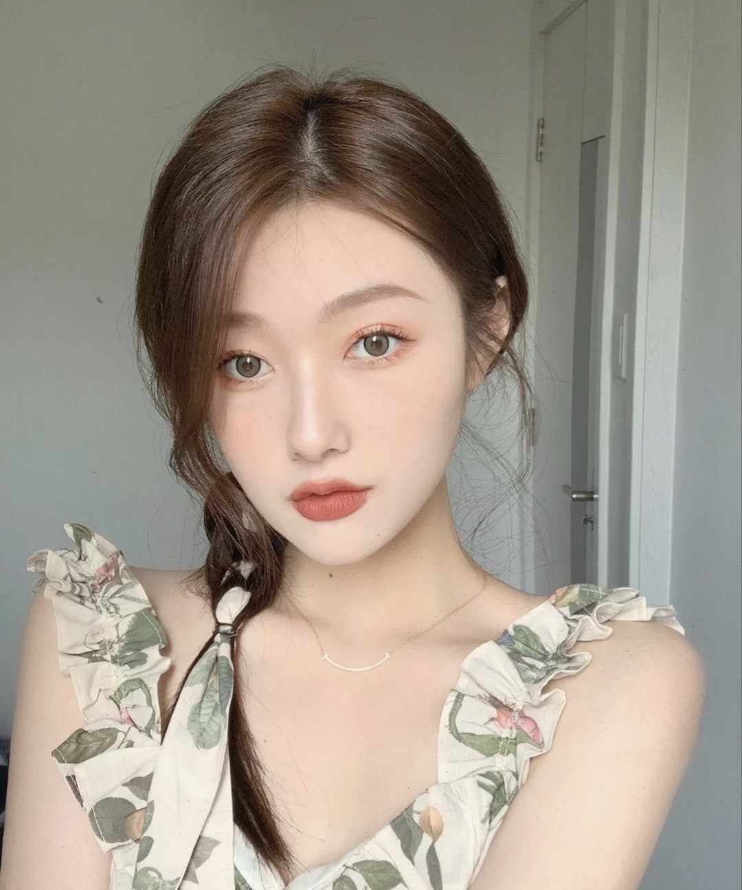 2020防水化妝品推介!防水眼線/眉筆/粉底/定妝噴霧/8款清新妝容示範