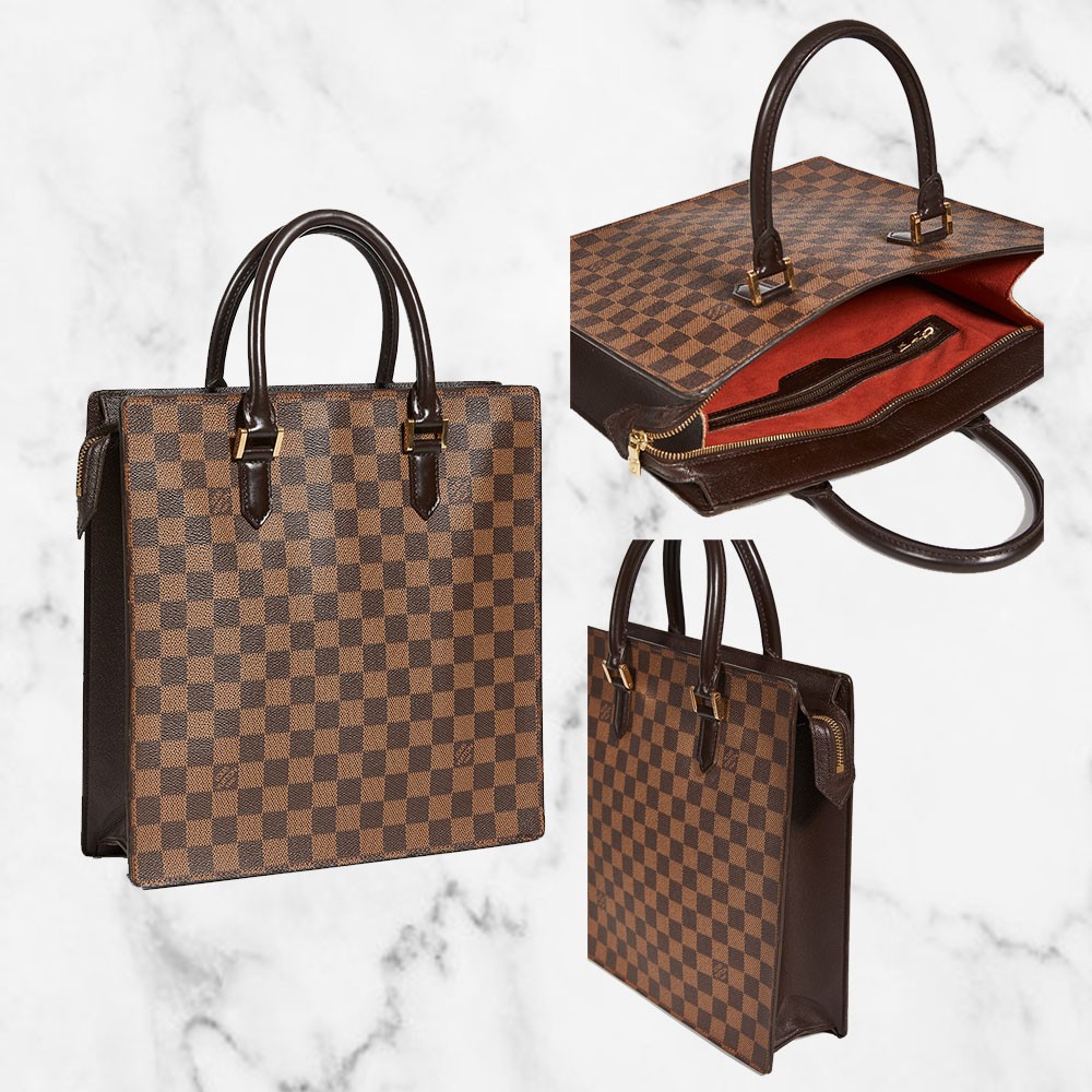 【名牌手袋網購】這款手袋以牛皮皮革飾邊、麂皮襯裡,配上Damier Ebene帆布打造而成,挺身的材質更顯魅力。