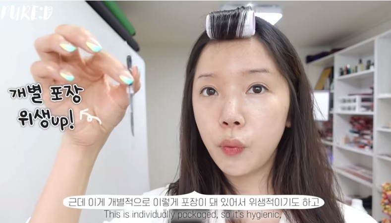 【清黑頭凡士林】簡單10分鐘,就可以把鼻上所有髒髒的東西全清理掉,看著滿滿的黑頭、粉刺出來,真的感到滿滿的療癒感~