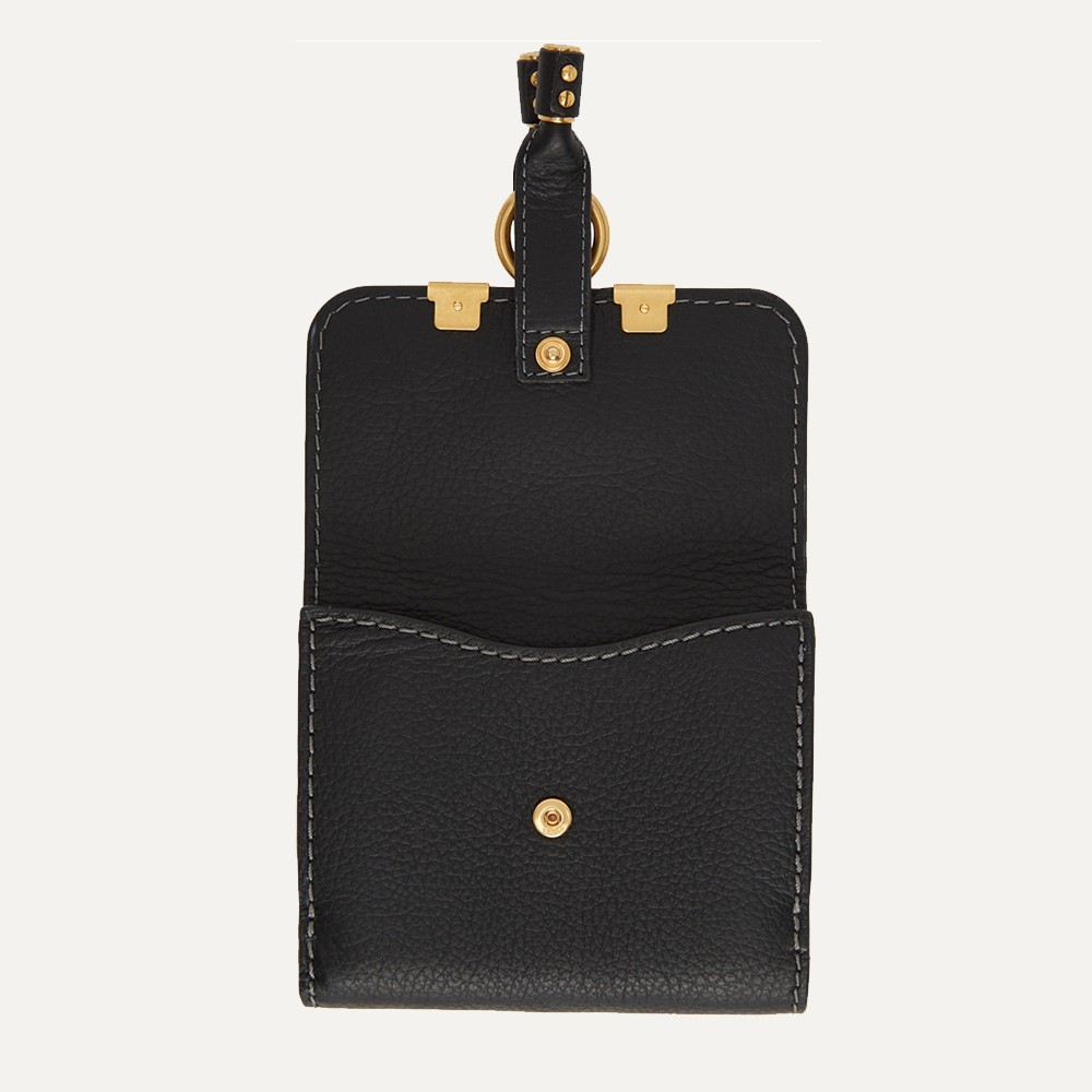 【名牌錢包網購】「Marcie Bag」本身就是Chloé暢銷排行名列前茅的手袋之一,多年來經典不敗,如果未儲到錢買手袋,其實買錢包也很可以!