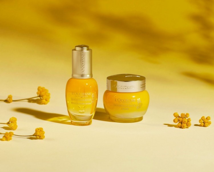 【精華油用法】L'OCCITANE的蠟菊系列護膚品絕對是皇牌產品,回購率極之高~這次全新的「蠟菊精華油」薈萃嚴選的7源草本活肌油,釋放出超凡抗衰老力量
