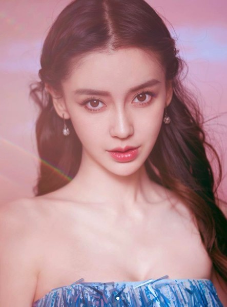 47歲李冰冰撞樣Angelababy?凍齡美貌震驚網民:「黃曉明可能都認錯!」
