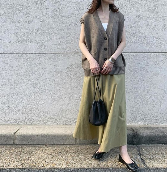 2020秋冬必備日系大地色穿搭!4大流行單品完美掩飾下身肥胖煩惱~