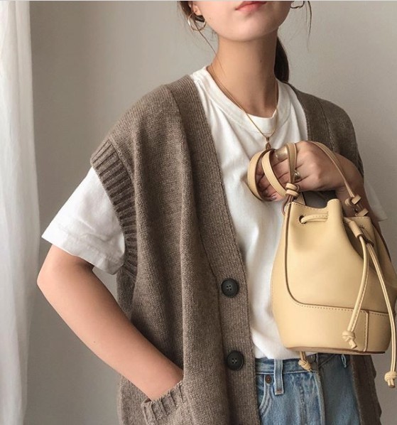 2020秋冬必備日系大地色穿搭!4大流行單品完美掩飾下身肥胖煩惱~