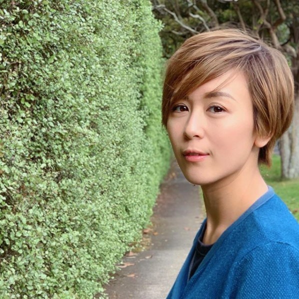 現年38歲的唐寧在2010年時下嫁舞台劇才子鄧偉傑,可是婚姻最終仍不敵七年之癢,在2017年走到盡頭。