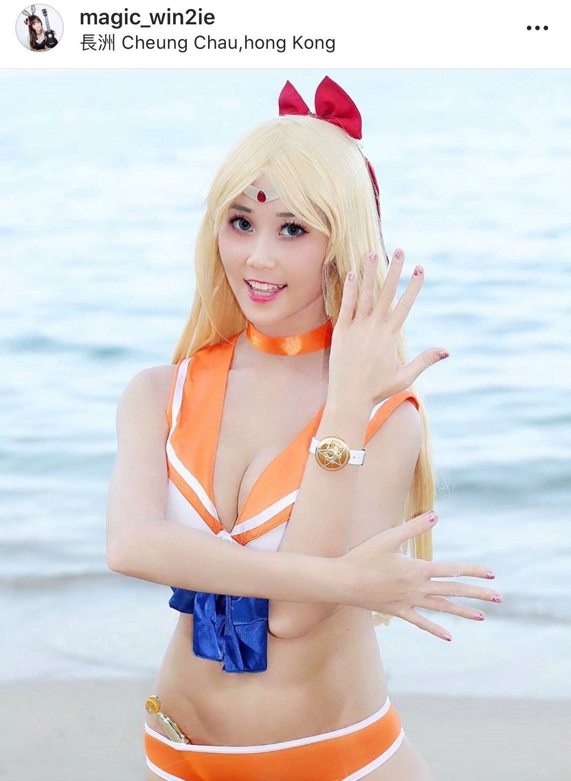 同樣身為Cosplayer的她,扮演的角色都是比較少女風,衣著亦比較少布。