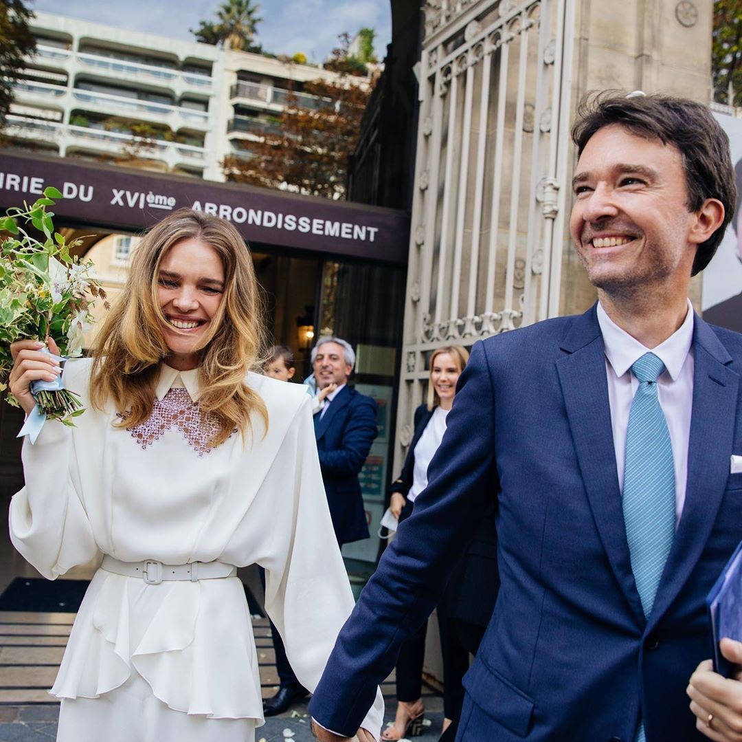 俄羅斯名模Natalia Vodianova與時裝界「龍頭大佬」LVMH集團的繼承人 Antoine Arnault 終於成婚了!「法國首富繼承人」與「出身貧寒的模特兒」是不少人對這段關係的關注點,更有不少人形容這是「灰姑娘」的真實童話故事