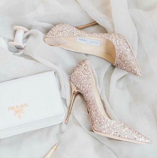 名牌高跟鞋網購預算HK$5000內/JIMMY CHOO、Christian Louboutin紅底鞋、VALENTINO高踭鞋