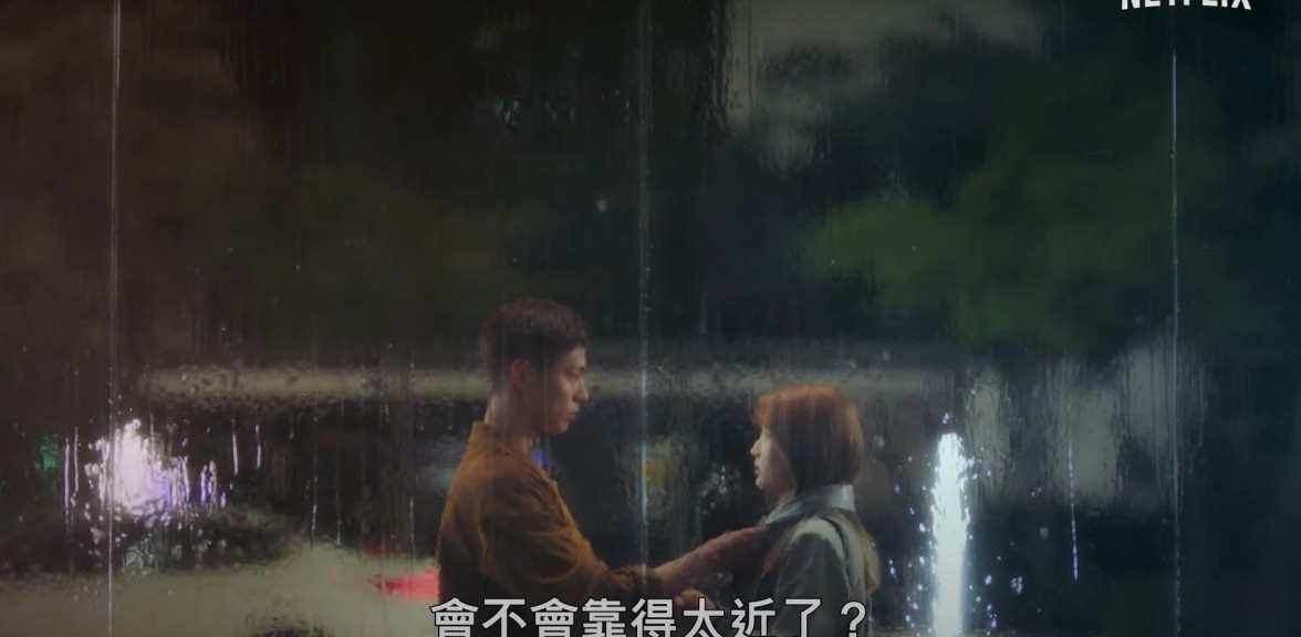 愛情線就是圍繞和女主角的模特兒化妝師之戀。劇中的他又是一個暖男,不少照顧女主角的場景。
