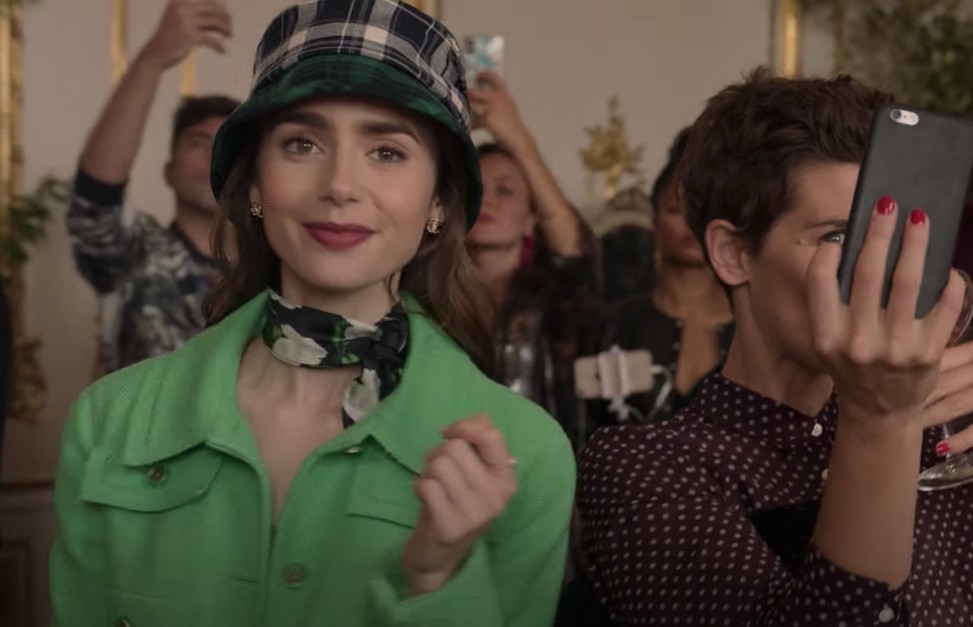 Netflix必追新劇《Emily In Paris艾蜜莉在巴黎》!Lily Collins狂換靚衫闖巴黎時尚圈追夢