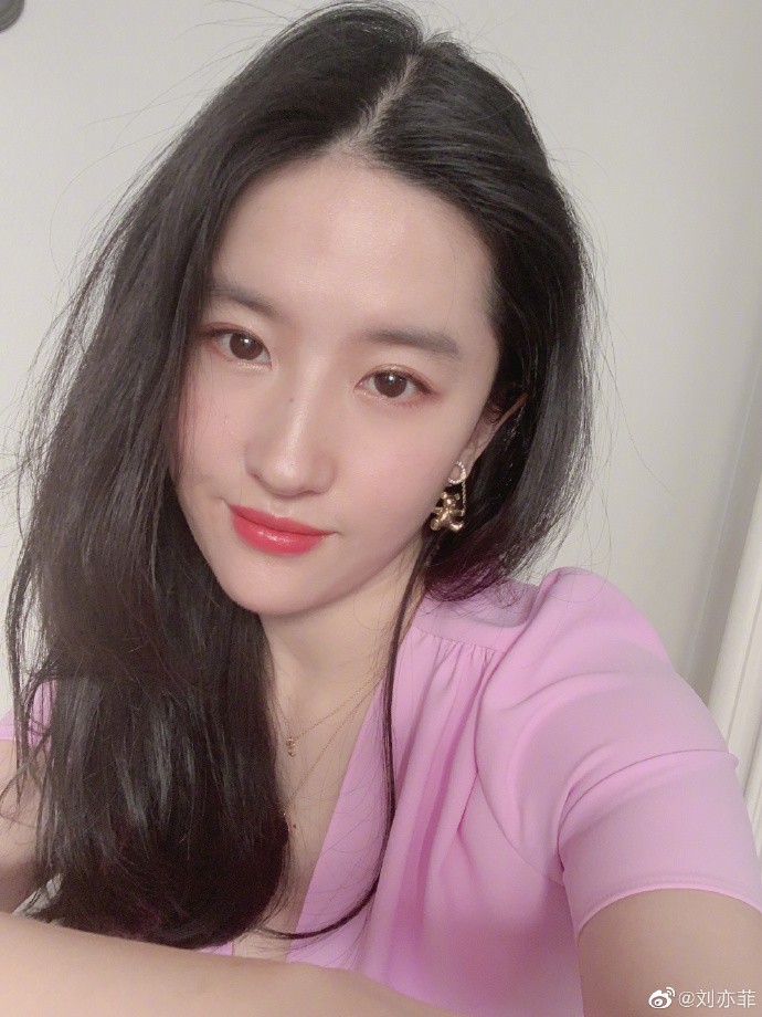 《花木蘭》未上映已被內地網民瘋狂負評?被指對準中國市場反被大罵:史上最差!