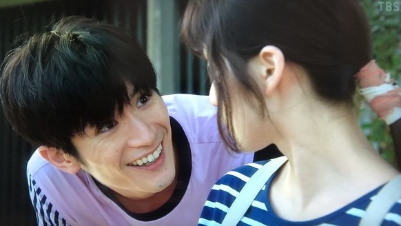 三浦春馬在此劇中飾演「豪洗錢」的玩具店少爺「猿渡慶太」,故事講述他因為過度揮霍而激怒父親,並被轉調至財務部,遇上女主角「九鬼玲子」(松岡茉優 飾)發展浪漫的愛情。