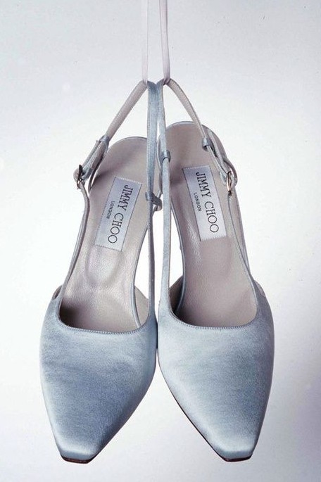 戴妃的 Jimmy Choo 四吋高跟鞋從此亦成為了 Jimmy Choo 品牌最有名、最人氣的經典款式!