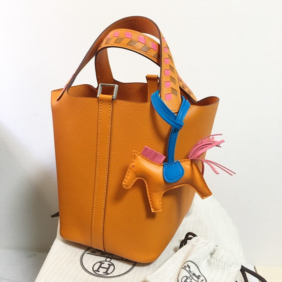 【名牌手袋】Hermès愛馬仕Picotin Lock手袋共分了4個不同尺寸~