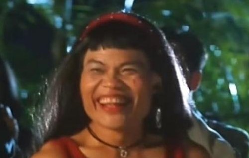 【八両金兒子】近年更經常在內地登台賺大錢，有指他僅唱3首歌就有7萬人民幣落袋，平均一個月唱足三場的他，收入算是很可觀。