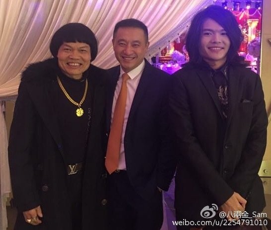 【八両金兒子】網民對於他的髮型變化感到驚訝，更留言稱：「細個幾靚仔依家咁嘅鬼樣」、「成隻美猴王咁」、「睇到都嚇咗一跳」、「好崩壞」