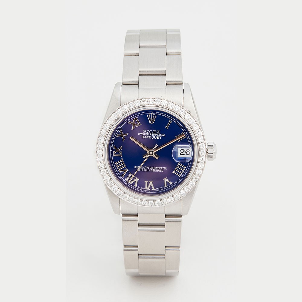 【Rolex勞力士】超夢幻的葡萄紫色調勞力士,叫大家怎可能抵抗得來!錶面以羅馬數字呈現時間,外框鑲滿了鑽石,戴上它瞬間滿滿的高級感!