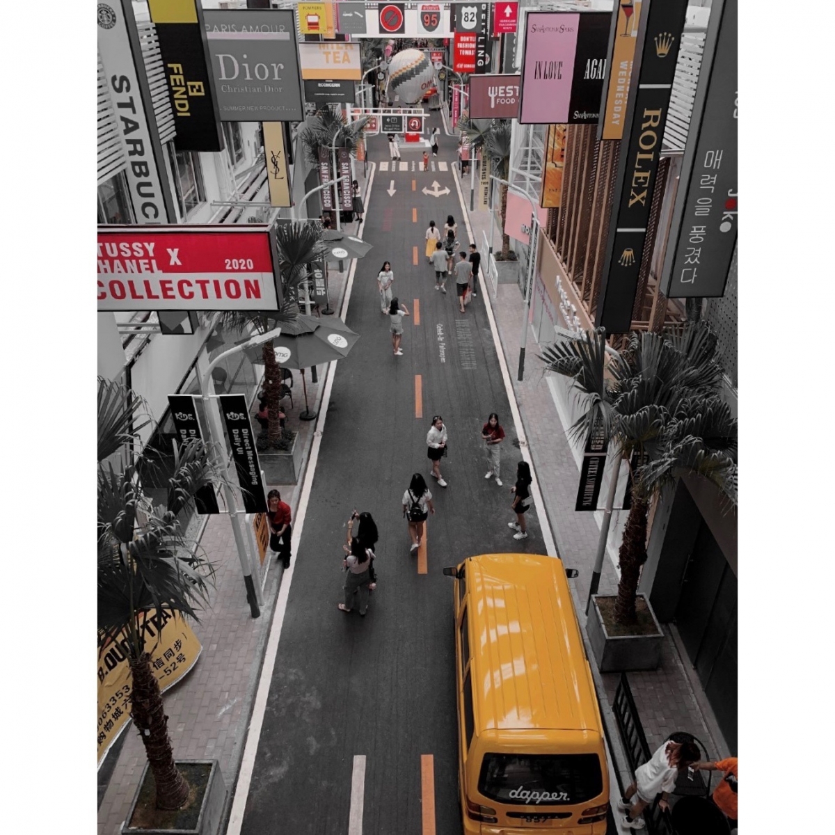【大陸老翻名店街】有網民揶揄內地過往的抄襲文化:「佢地唔係老翻,佢地係模仿能力強。」、「錯了,這些都是如假包換的中國特式正版」、「中國人的作風,剩係識抄,完全冇創意」
